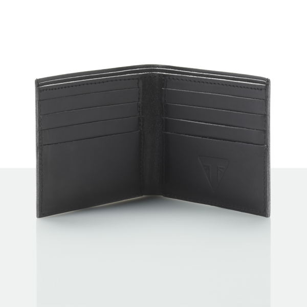 CLO_2025_LEATHER_MACA25001-STANDING-Triumph Black Leather Folding Card Holder